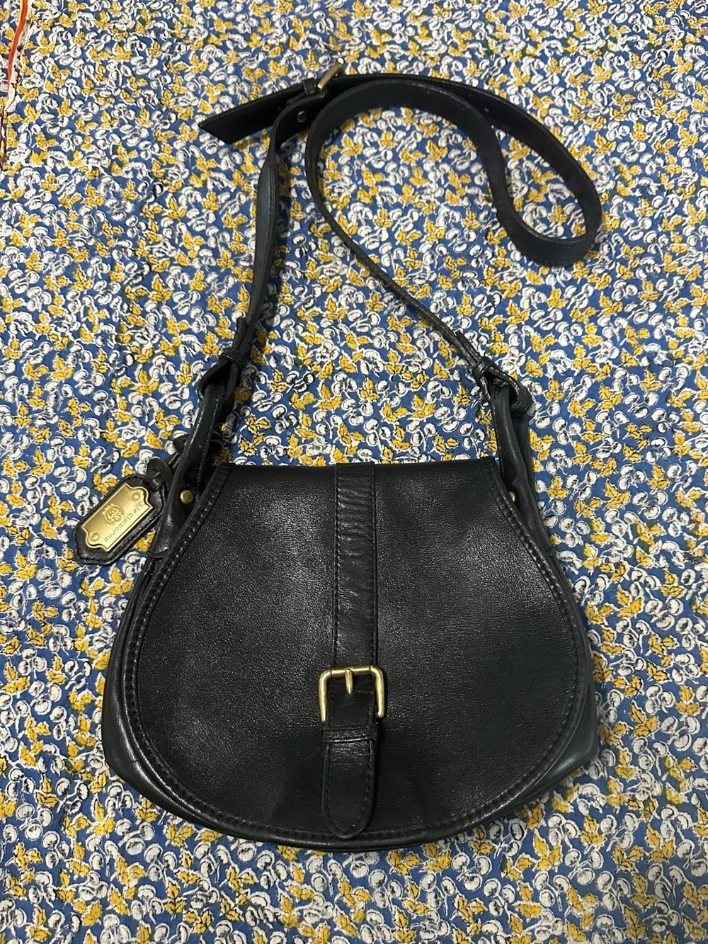 Vintage Liz Claiborne vintage saddle bag purse.